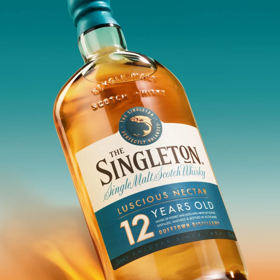 Bei einer Bestellung von 6 Flaschen 0,7 l, sortiert aus dem Scheibel Angebotssortiment, bestehend aus PREMIUMplus Moor-Birne und dem PREMIUM Williams-Christ Birnenbrand, erhalten Sie 1 Flasche PREMIUMplus Altes Pflümle 0,7 l +6 Aroma-Gläser gratis dazu! | Getränke Weidlich